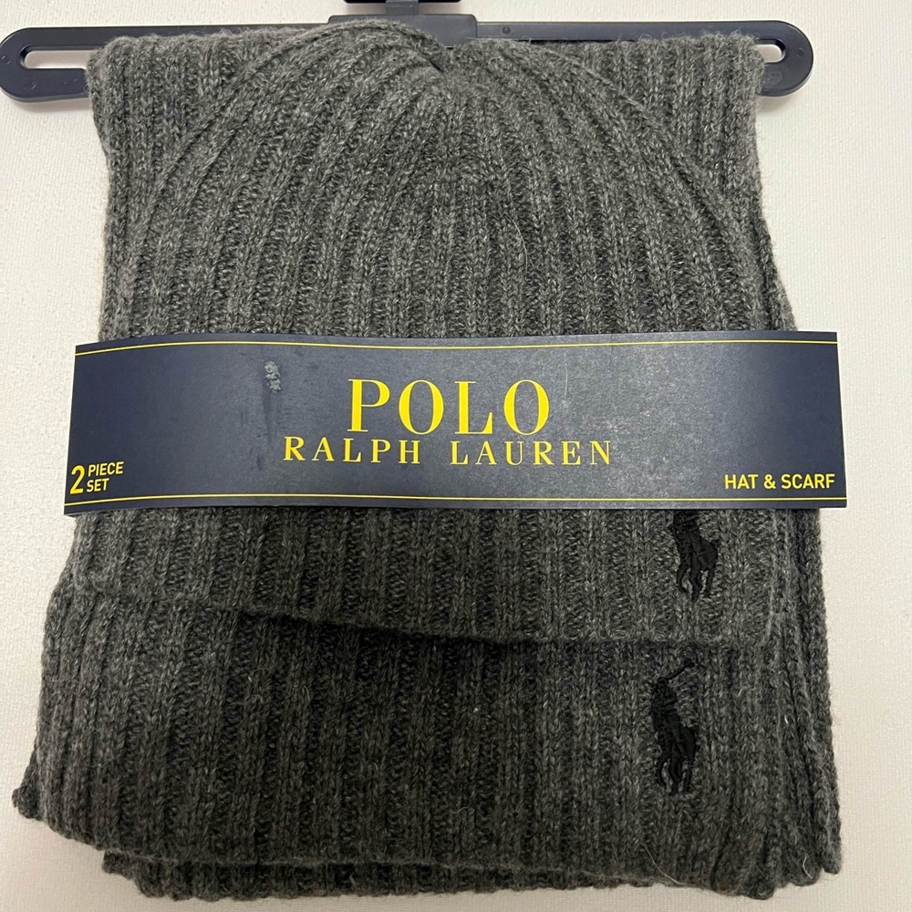 Polo Ralph Lauren wool hat/scarf 2 piece gift set